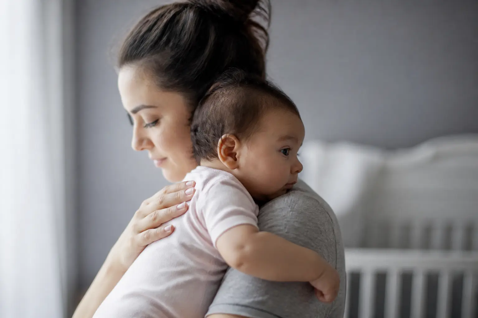 Réponse rapide : comment faire passer le hoquet bébé selon la situation
